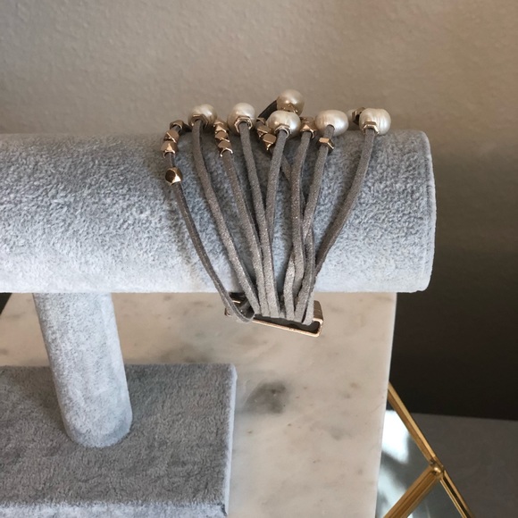 WHBM long necklace - Picture 3 of 3